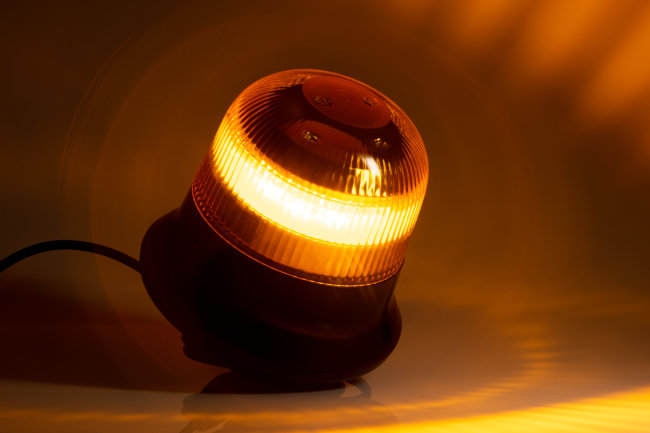 Маяк проблесковый желтый FT-150 SC DF LED, 12-55 V (двойная вспышка) Маяк проблесковый желтый FT-150 SC DF LED, 12-55 V (двойная вспышка)