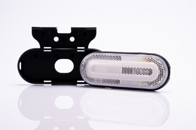 Габаритный светодиодный фонарь FT-072 B LED белый Габаритный светодиодный фонарь FT-072 B LED белый