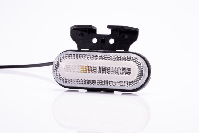 Габаритный светодиодный фонарь FT-072 B LED белый Габаритный светодиодный фонарь FT-072 B LED белый